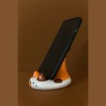 Cute Cat Mobile Phone Stand Holder for Desk, Bedside & Office Use - Image 4