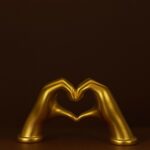 Golden Heart Hands Sculpture Showpiece for Home Decor Romantic Gift - Image 3