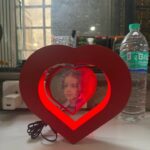 Heart Shape floating Photo Frame with Moving Art Desk Display - Image 6
