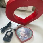 Heart Shape floating Photo Frame with Moving Art Desk Display - Image 5
