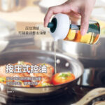 2 IN 1 OIL DISPENSER CONDIMENT JAR WITH SILICONE BRUSH - Image 4