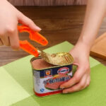 3 IN 1 CAN OPENER - Image 2