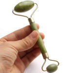FLAWLESS FACIAL ROLLER WITH STONE