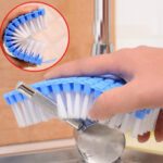 FLEXIBLE PLASTIC CLEANING BRUSH - Image 3