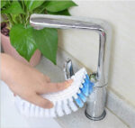 FLEXIBLE PLASTIC CLEANING BRUSH - Image 4