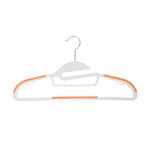 PLASTIC FLEXIBLE CLOTHES HANGER