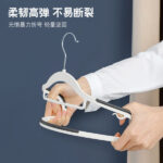 PLASTIC FLEXIBLE CLOTHES HANGER - Image 3
