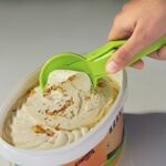 PLASTIC ICE CREAM SCOOP