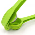 PLASTIC LEMON SQUEEZER - Image 2