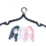 PORTABLE FOLDING CLOTHES HANGERS(SET OF 1)