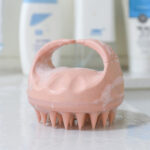 SILICONE HANDLE SCALP MASSAGE BRUSH - Image 4