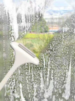 WINDOW MESH CLEANER. - Image 3